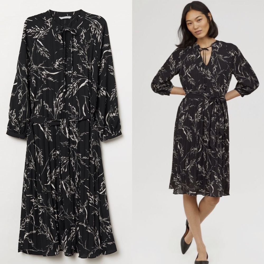 🎄FIRM PRICE🎄H&M pleated wrap dress - Picture 2 of 10